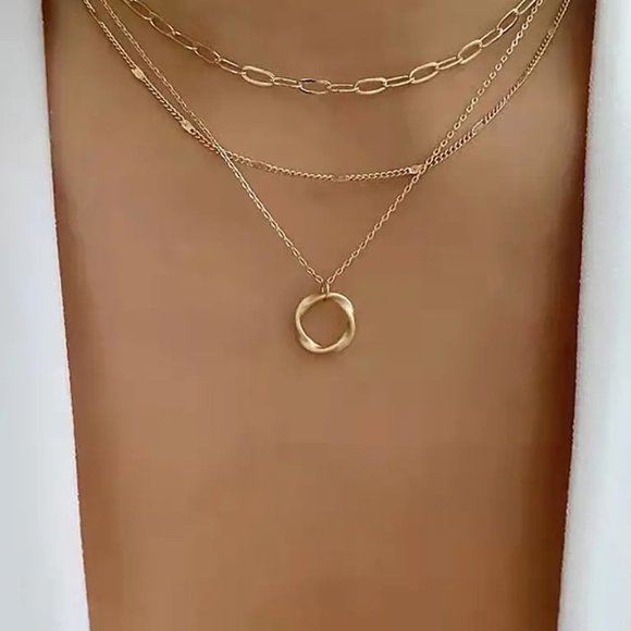 14K gold filled "Anya" Circle Necklace - Picture 2 of 4